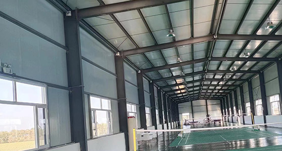 鋼結構施工公司解析沈陽彩鋼板活動廠房有哪些優點？